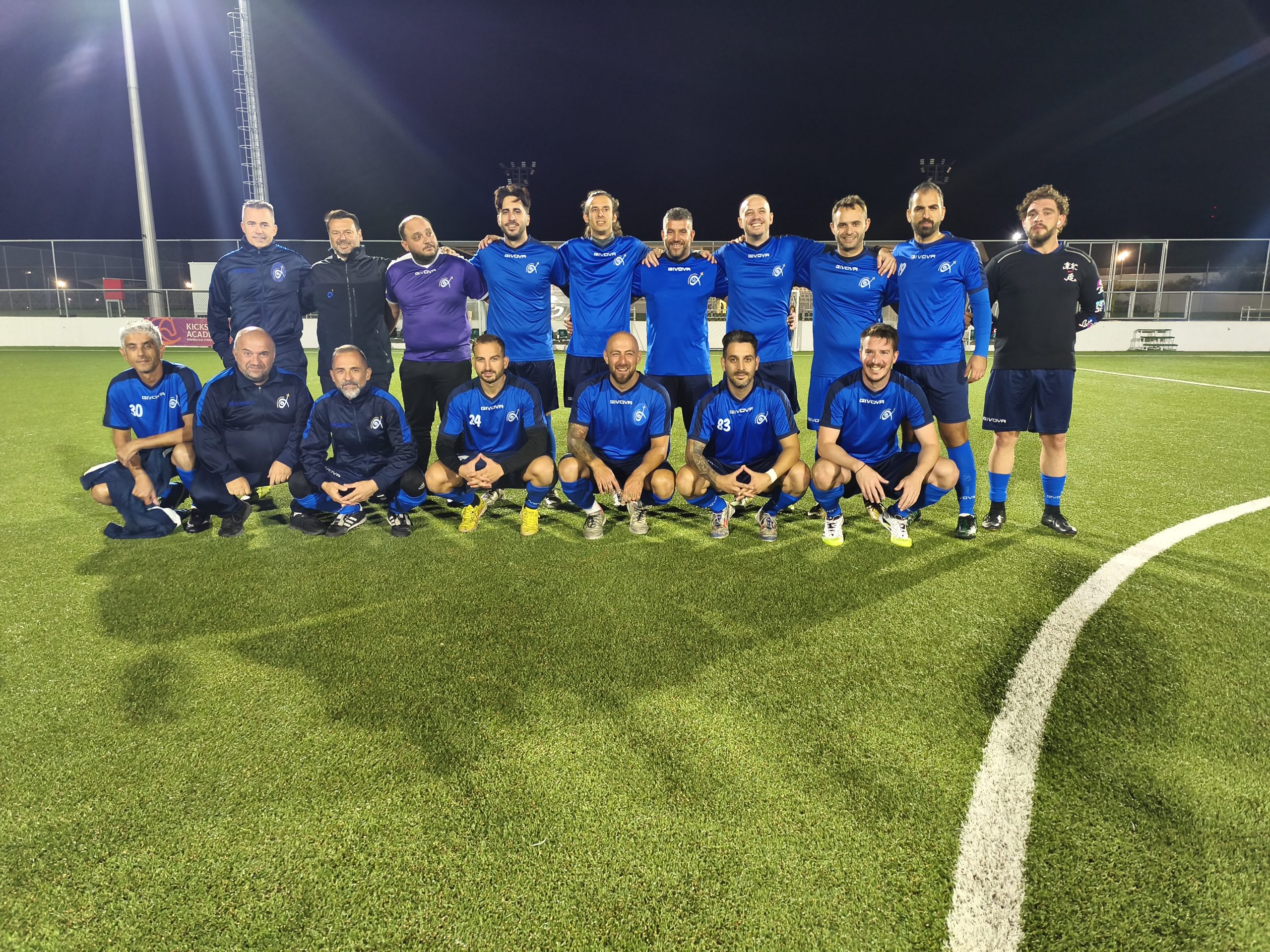 club kit photo
